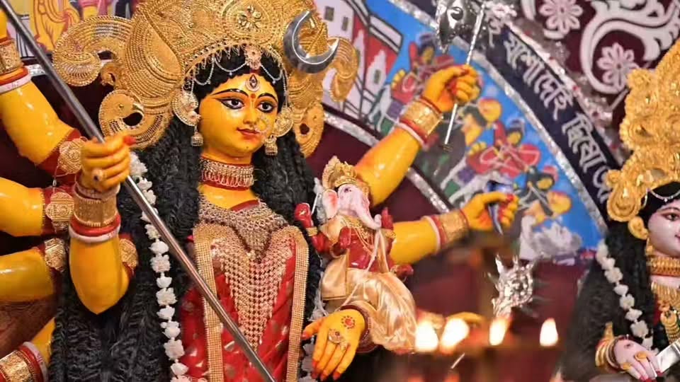 বারুইপুর মা শিবানী পীঠের দুর্গোৎসব: ঐতিহ্যবাহী শক্তিপীঠে ... - ছবি 10