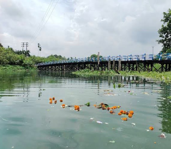 বারুইপুর সদাব্রত ঘাট ও আদি গঙ্গা তীর